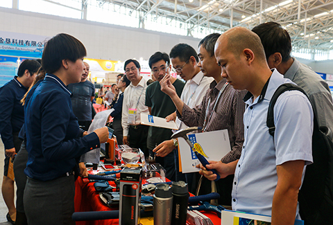 礦業(yè)大會德嚴(yán)科技展位.jpg 礦業(yè)大會德嚴(yán)科技展位.jpg