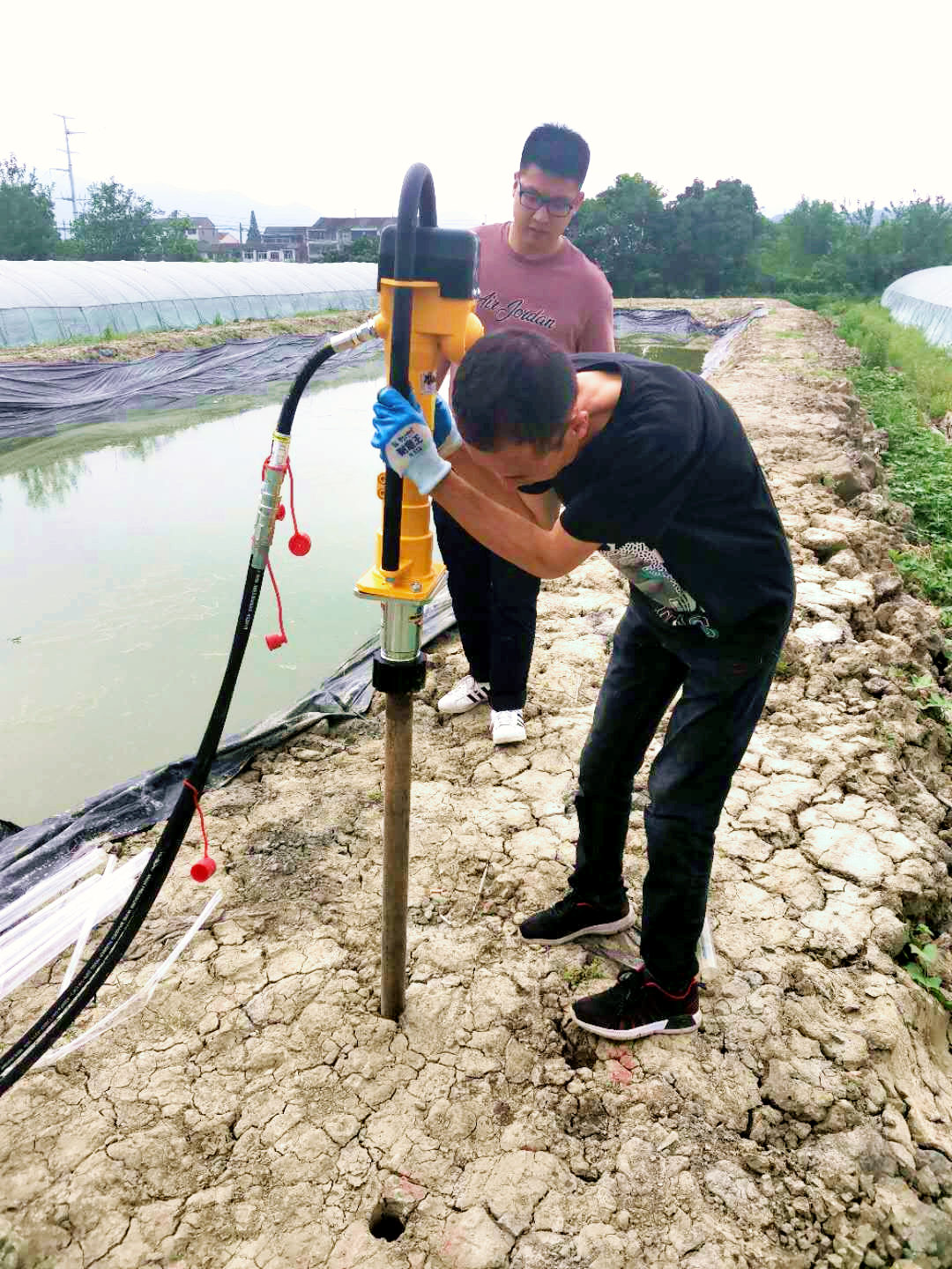 b31051a9f2f309ec5242aa631791f39.jpg b31051a9f2f309ec5242aa631791f39.jpg