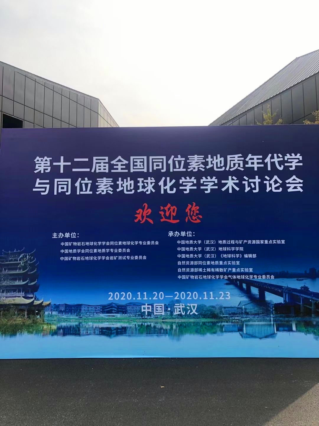 55091340922d9588474a5d90155cc6b.jpg 55091340922d9588474a5d90155cc6b.jpg