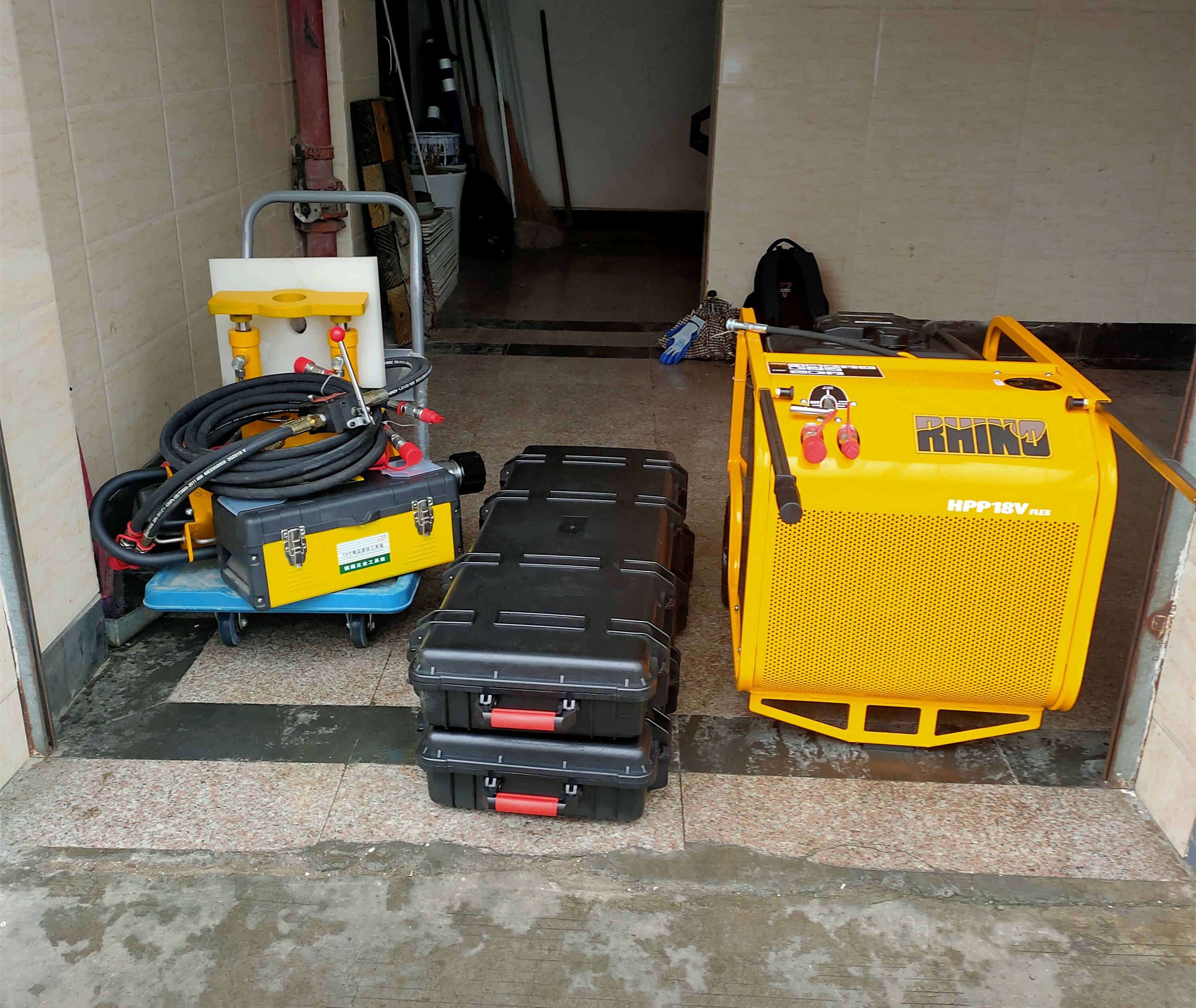 3點(diǎn)貨及培訓(xùn)前準(zhǔn)備.jpg 3點(diǎn)貨及培訓(xùn)前準(zhǔn)備.jpg