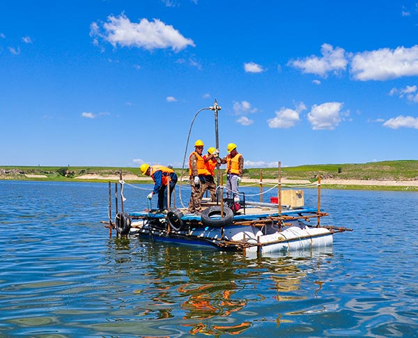 2012-8-20維克水上平臺(tái)鉆進(jìn)1.jpg 2012-8-20維克水上平臺(tái)鉆進(jìn)1.jpg