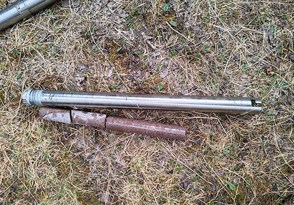 巖心.jpg 巖心.jpg