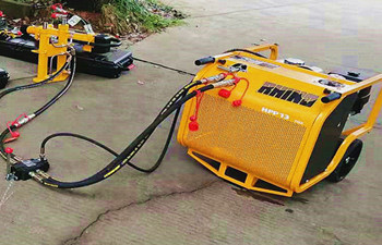 美國(guó)犀牛HPD液壓土壤采樣鉆現(xiàn)場(chǎng)實(shí)記 美國(guó)犀牛HPD液壓土壤采樣鉆現(xiàn)場(chǎng)實(shí)記