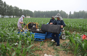 液壓犀牛土壤取樣鉆機(jī)培訓(xùn)演示