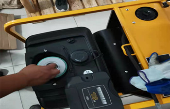 犀牛鉆機(jī)——HPD液壓鉆機(jī)使用 犀牛鉆機(jī)——HPD液壓鉆機(jī)使用