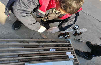 犀牛HPD液壓手持式鉆機(jī) 交付！