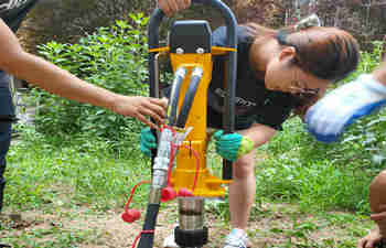 犀牛HPD液壓土壤取樣鉆機(jī)交付