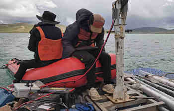 關(guān)于底泥取樣鉆機交付記錄