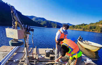 手持式底泥鉆機(jī)取樣案例演示